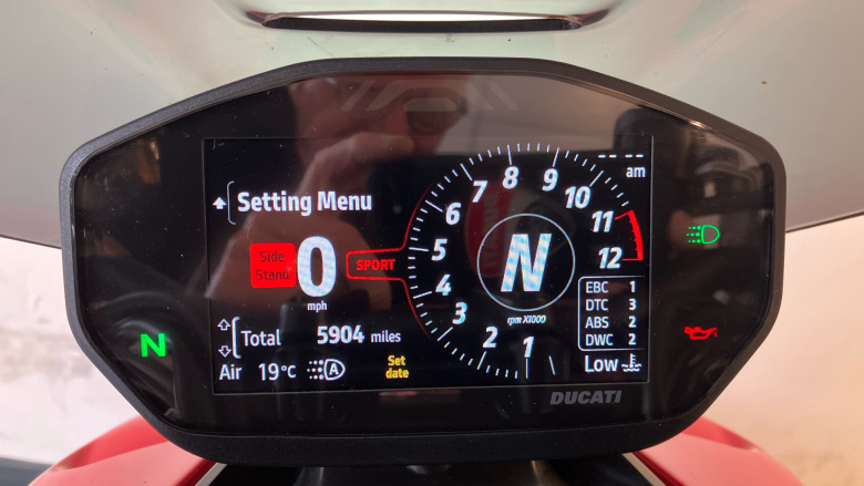 Ducati Streetfighter V2 (22MY)